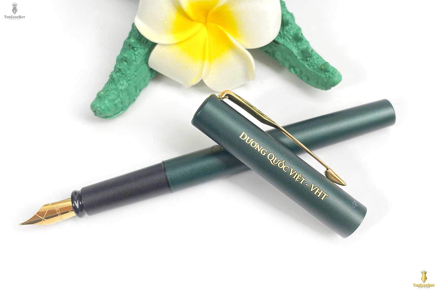 Bút máy Parker Vector XL Matte Green GT Fountain Pen