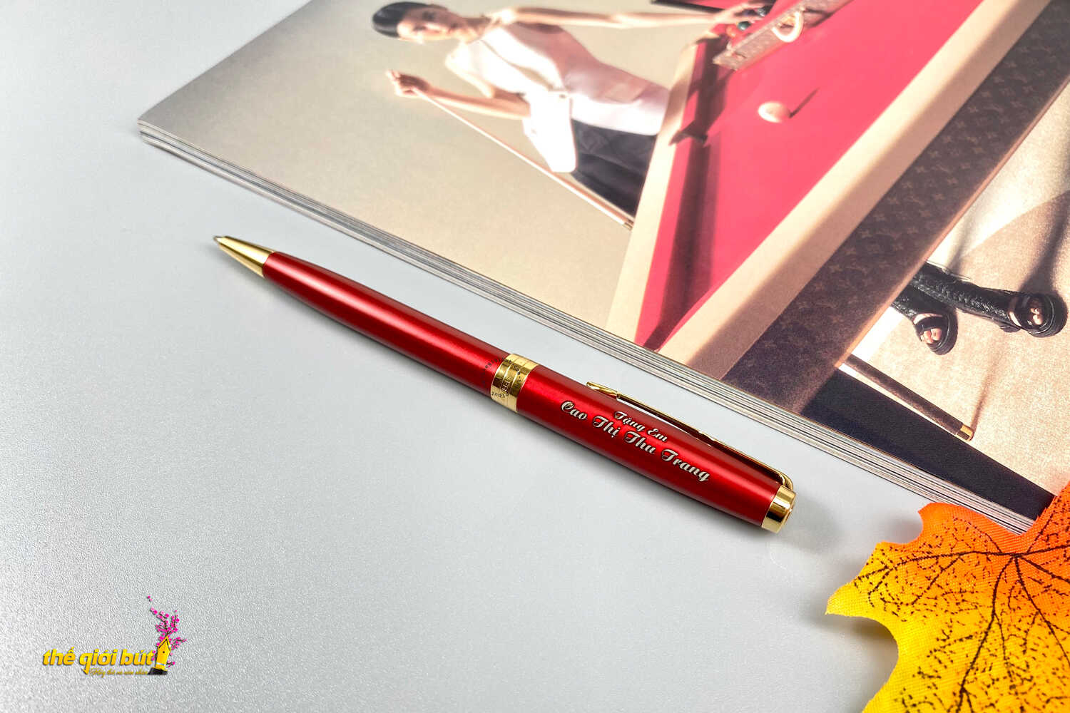 Bút bi Parker Sonnet Red Lacquer GT Ballpoint Pen 1931476