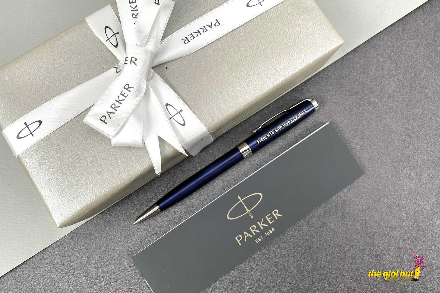 Bút bi Parker Sonnet Subtle Blue Lacquer CT Ballpoint Pen 1931536
