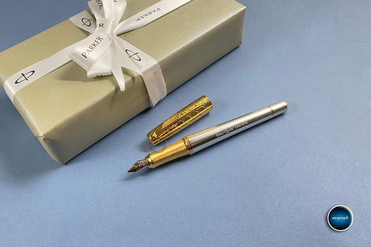 Bút máy Parker Urban Premium 2017 Aureate Powder GT Fountain Pen 1931571