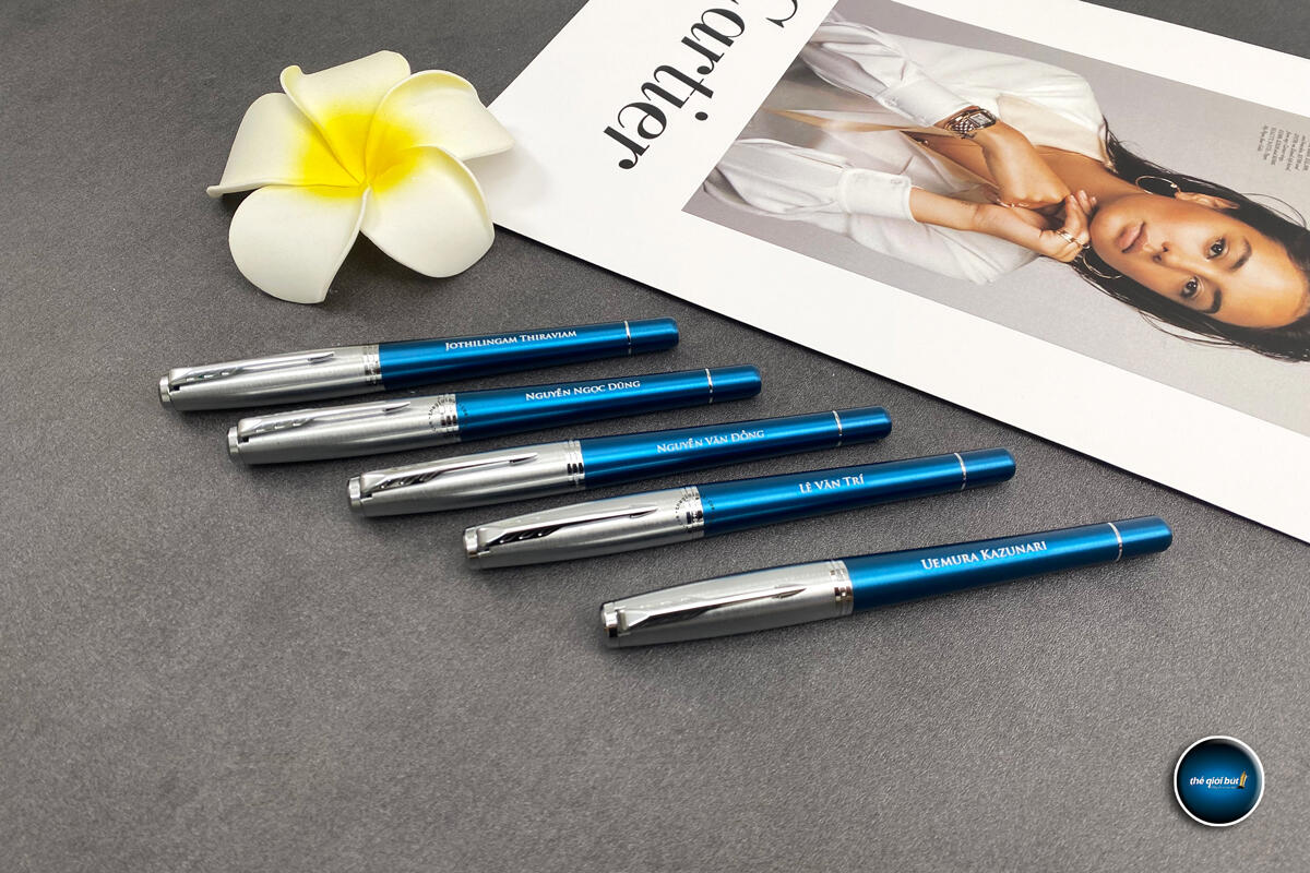 Bút máy Parker Urban Premium 2017 Dark Blue CT Fountain Pen 1931564