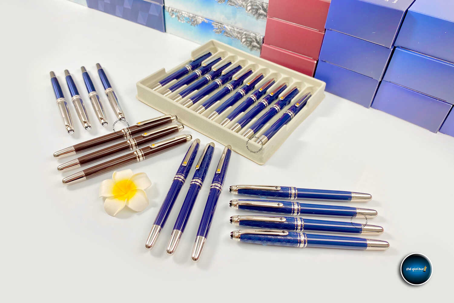 Bút dạ bi Montblanc Meisterstuck Le Petit Prince Aviator Rollerball MB119666