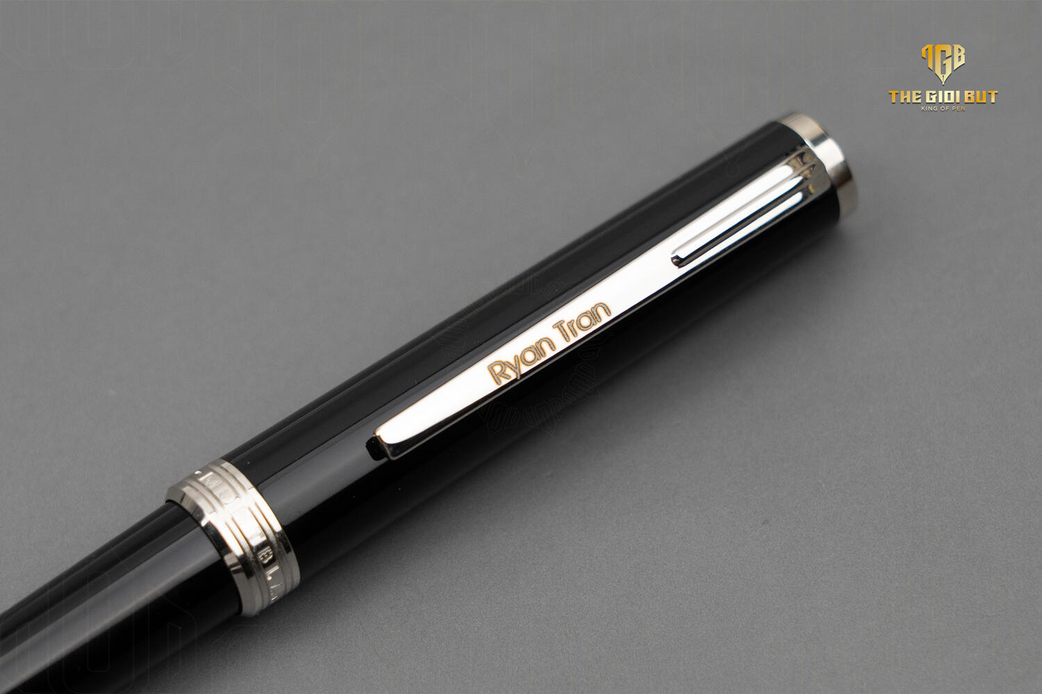 Montblanc Pix Black Ballpoint Pen Mb114797 Khac