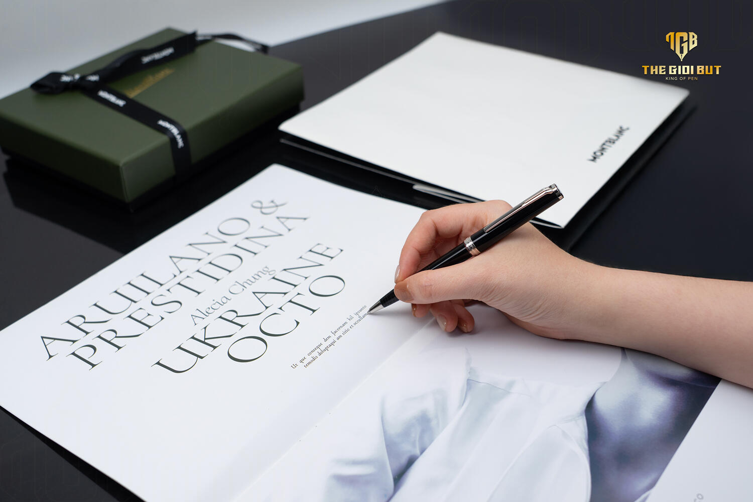 Montblanc Pix Black Ballpoint Pen Mb114797 Tay