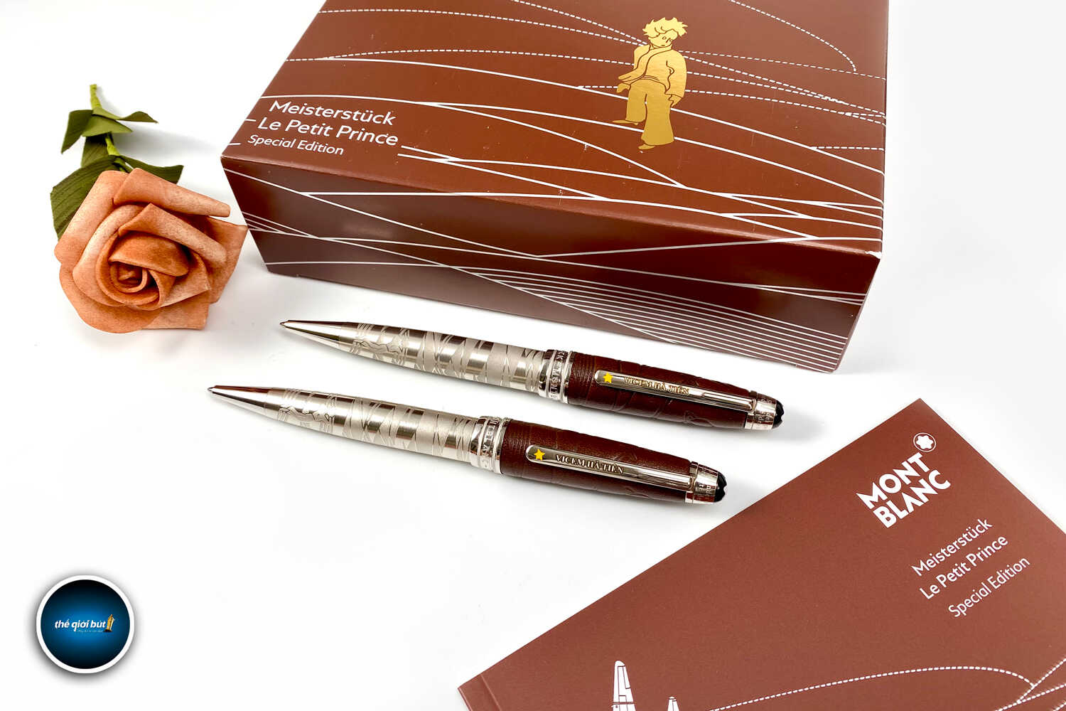 Bút bi Montblanc Meisterstuck Le Petit Prince Aviator Solitaire Doué Midsize Ballpoint Pen 119686