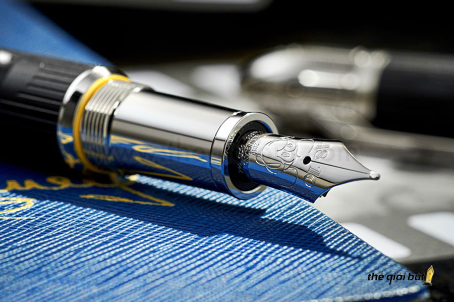 Bút máy Montblanc Great Characters Homage To Walt Disney Fountain Pen 119833