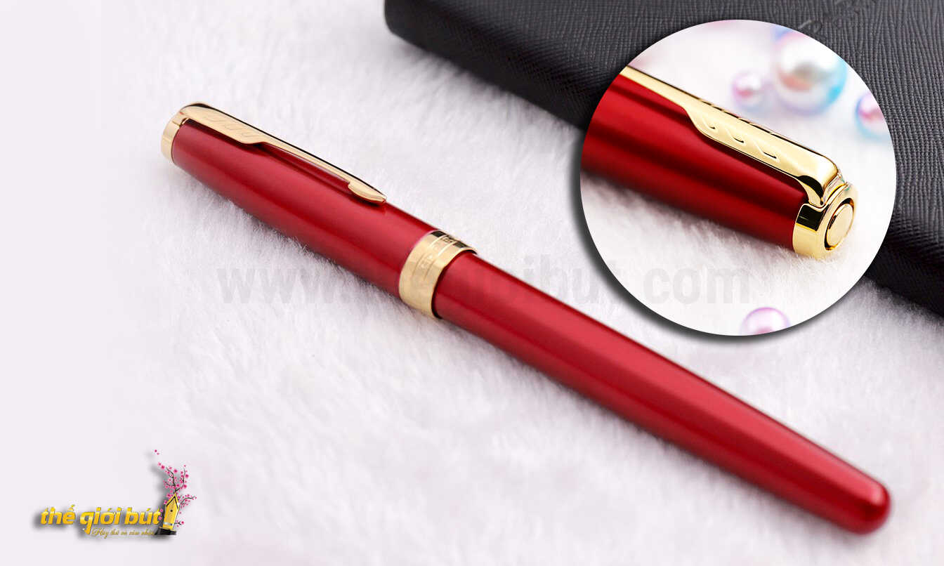 Bút dạ bi Parker Sonnet Red Lacquer GT Rollerball 1931475