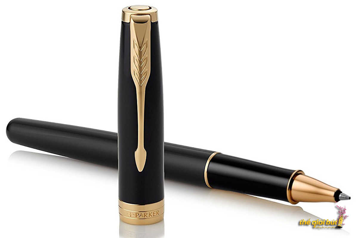 Bút dạ bi Parker Sonnet Black Lacquer GT Rollerball