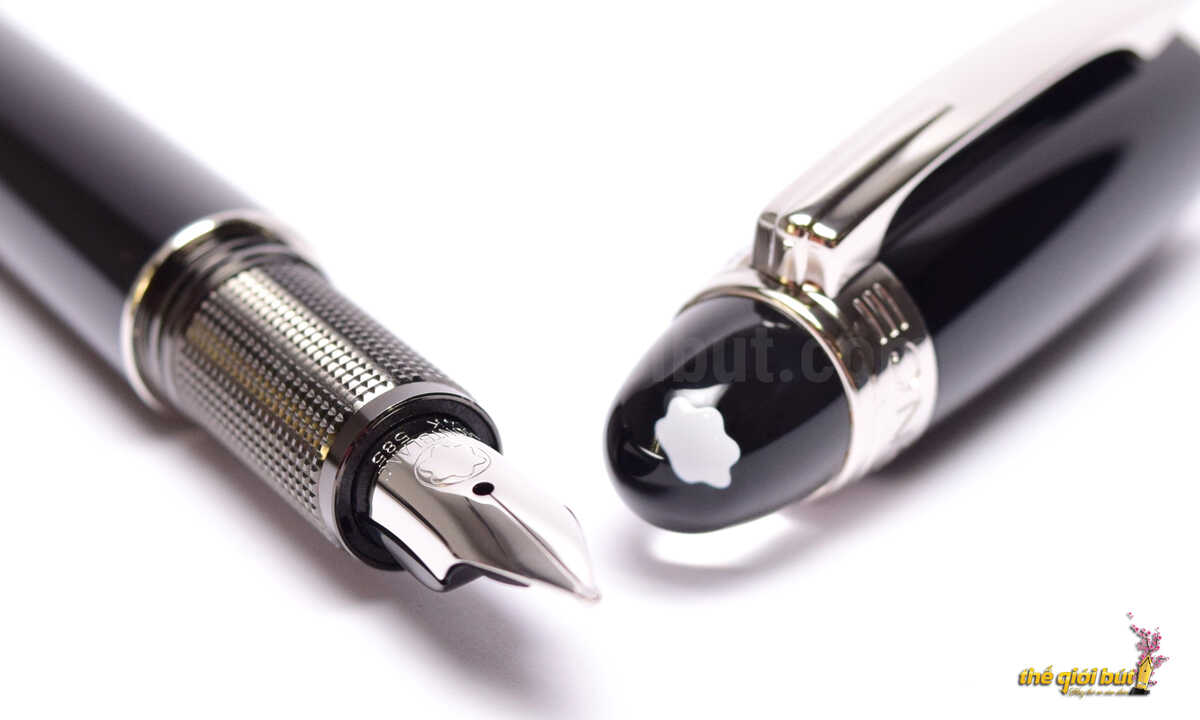 Bút máy Montblanc Starwalker Platinum Resin Fountain Pen MB8482