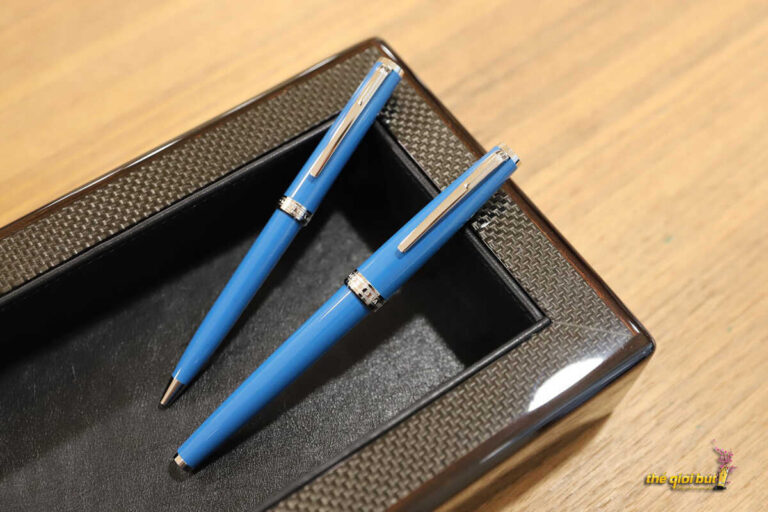 Bút bi Montblanc Pix Petrol Blue Ballpoint Pen MB119351 MB119351