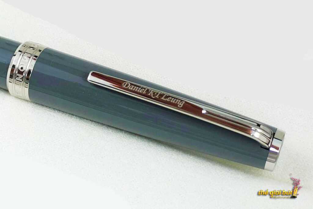 Bút dạ bi Montblanc Pix Gray Rollerball Pen MB116577