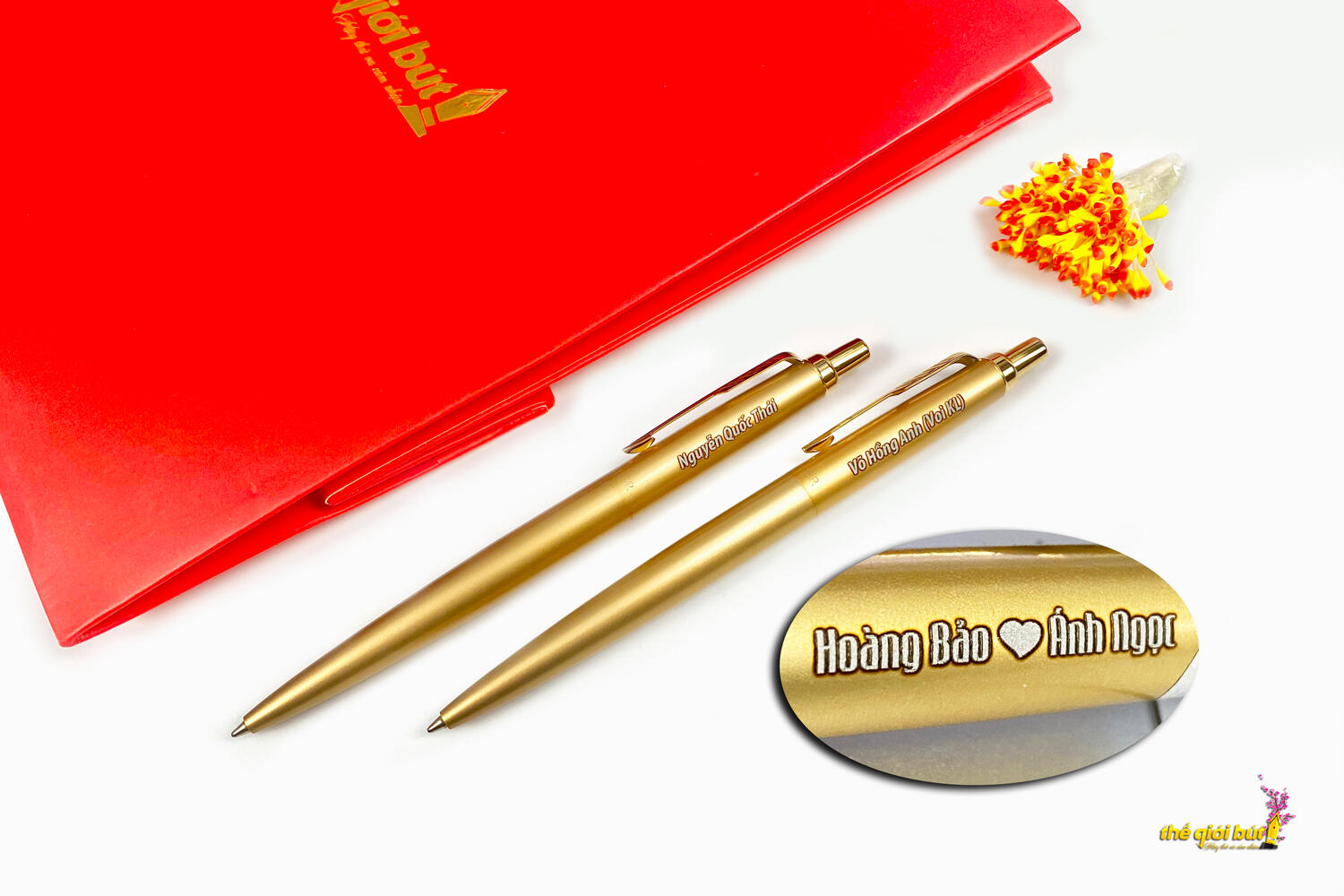Bút bi Parker Jotter XL Monochrome Gold Ballpoint Pen 2122754