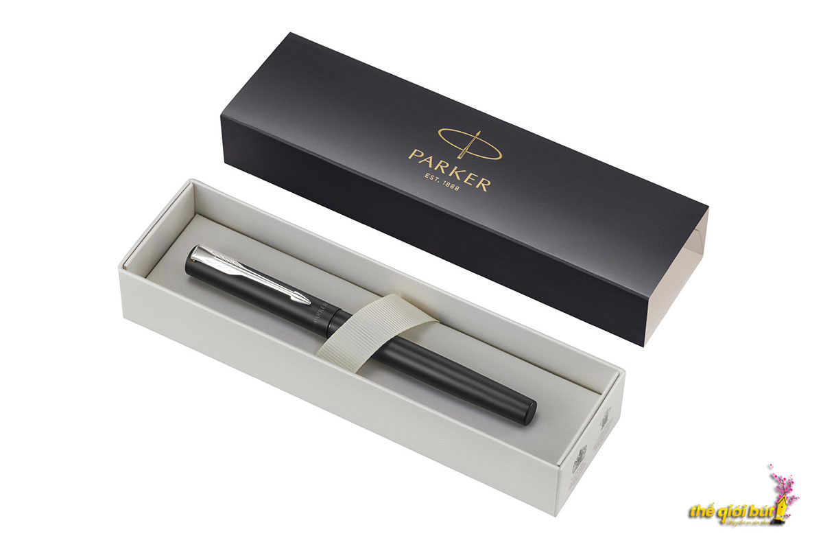 Bút máy Parker Vector XL Matte Black CT Fountain Pen