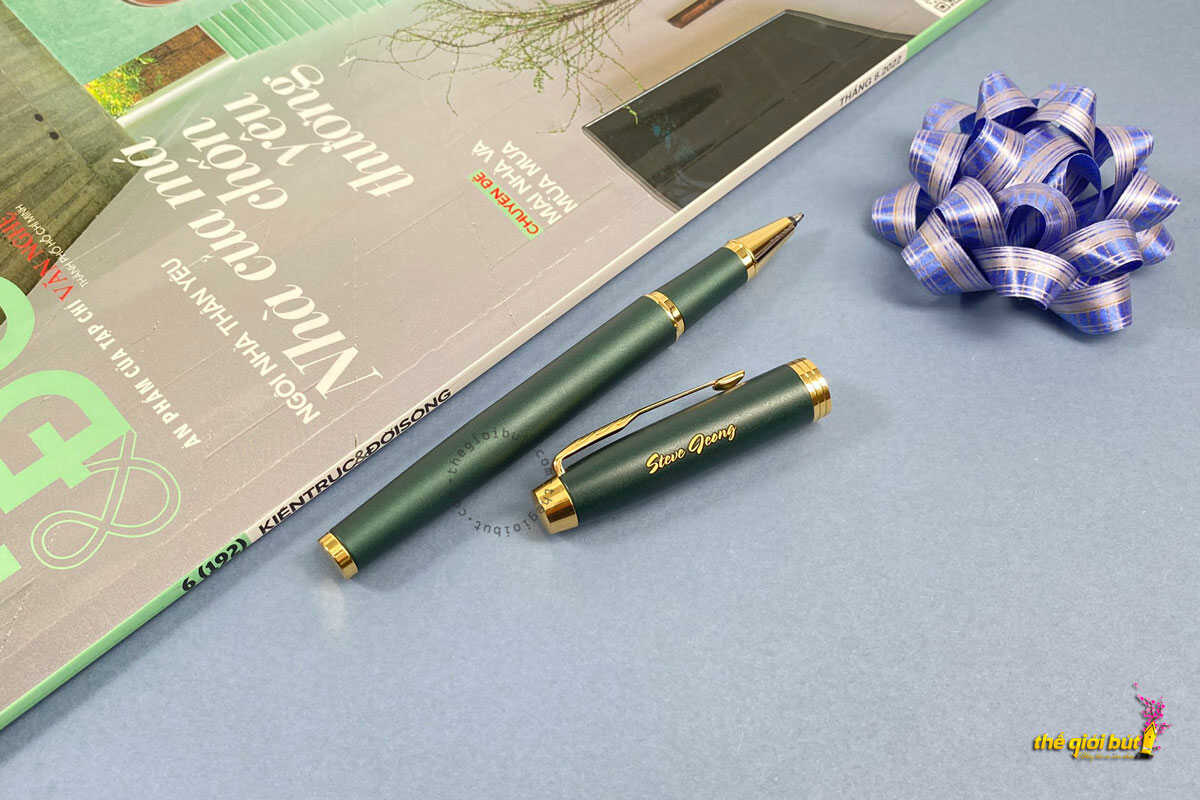 Bút dạ bi Parker IM Achromatic Retrol Green Rollerball Pen