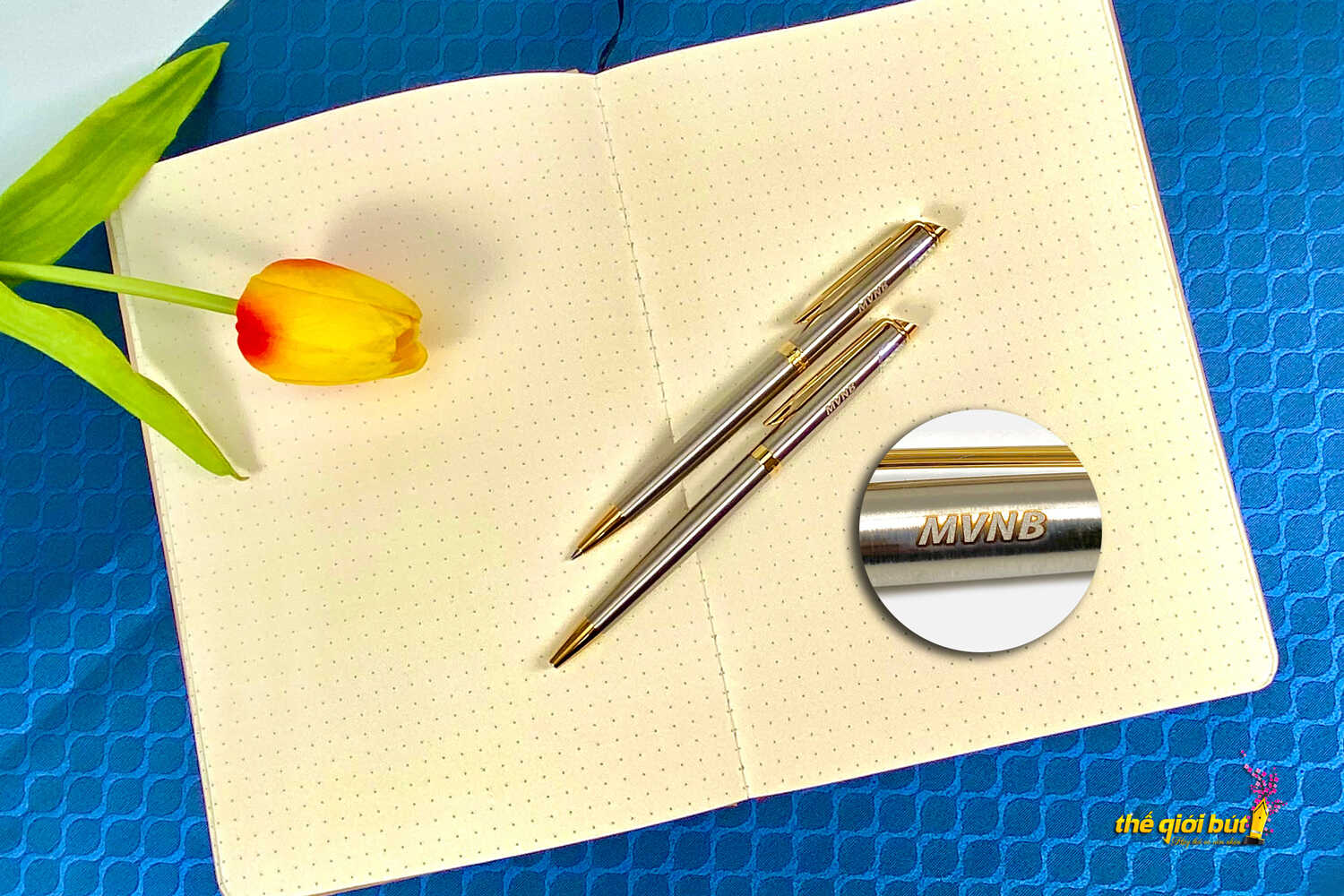 Bút bi Waterman Hemisphere Essential Stainless Steel GT Ballpoint Pen S0920370