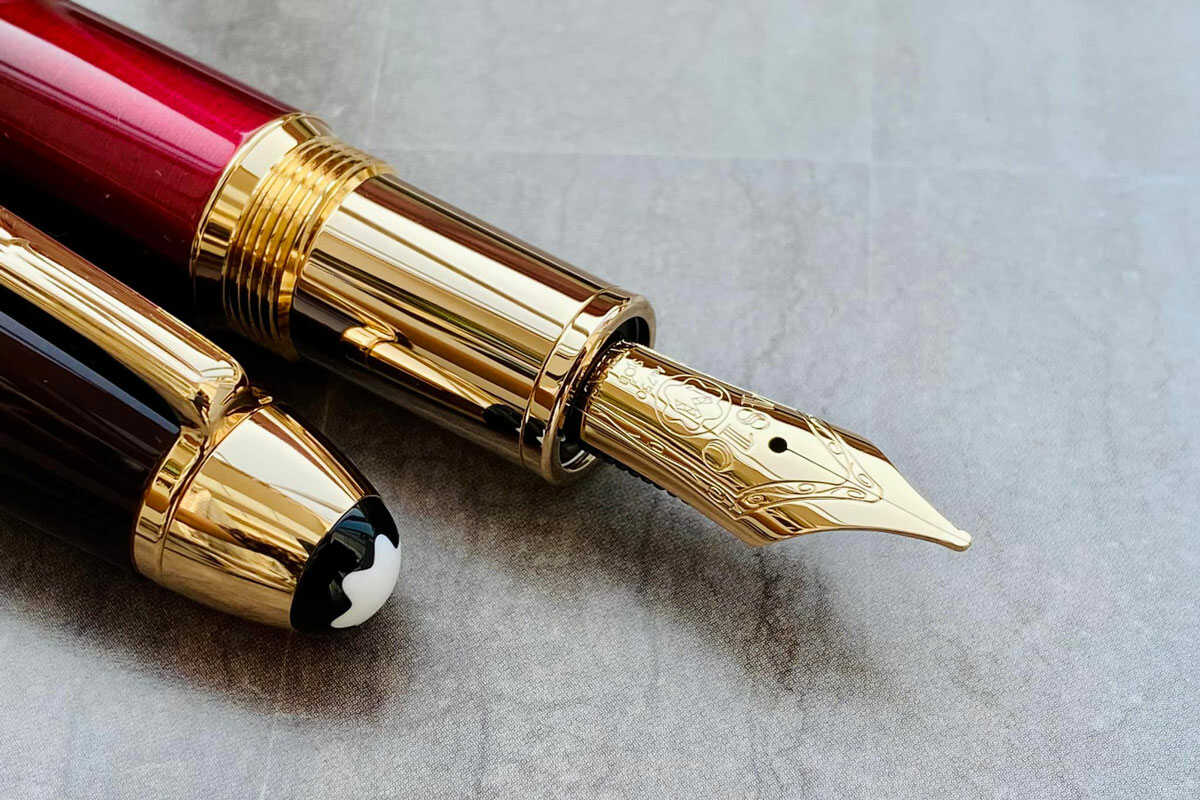 Bút máy Montblanc Meisterstuck Calligraphy Solitaire Burgundy Lacquer Fountain Pen MB125338