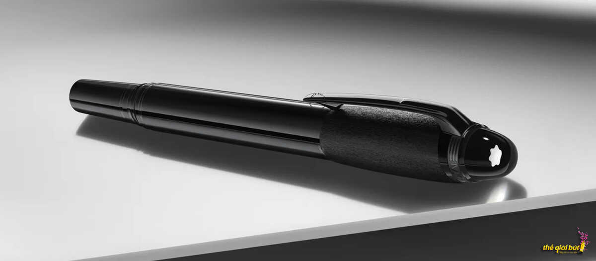 MONTBLANC STARWALKER BLACKCOSMOS 