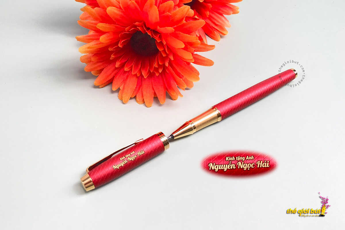 Bút dạ bi Parker IM Premium Red GT Rollerball Pen 2143647