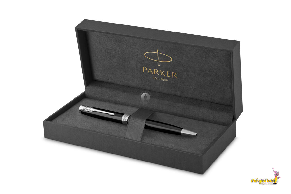 Bút bi Parker Sonnet Black Lacquer CT Ballpoint Pen 1931502