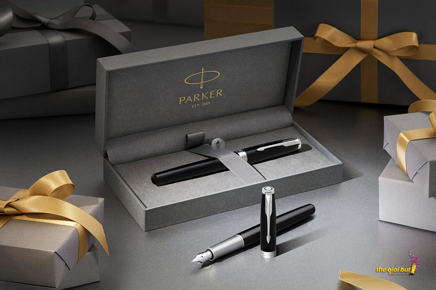 Bút máy Parker Sonnet 18K Black Lacquer CT Fountain Pen 1948312