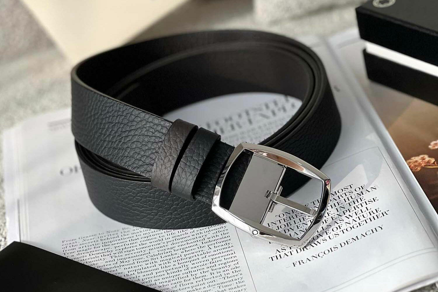 Thắt lưng Montblanc Reversible 35mm Leather Belt MB116716