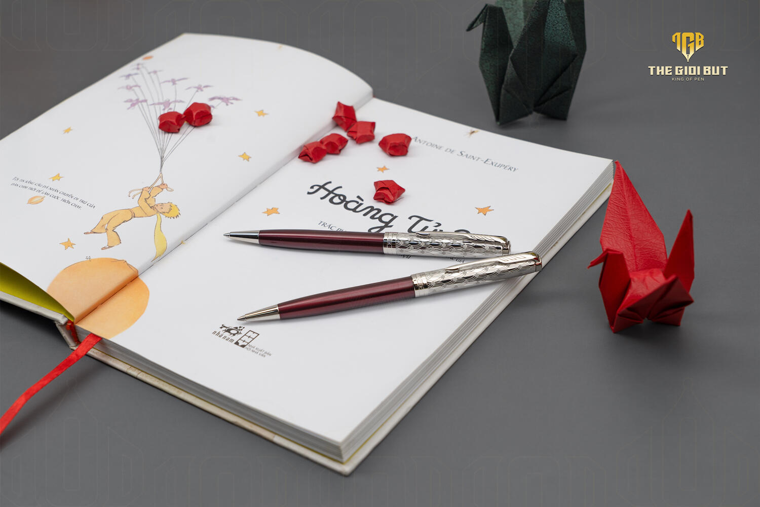 Parker Sonnet Premium Metal & Red Ballpoint Pen 2119783 801
