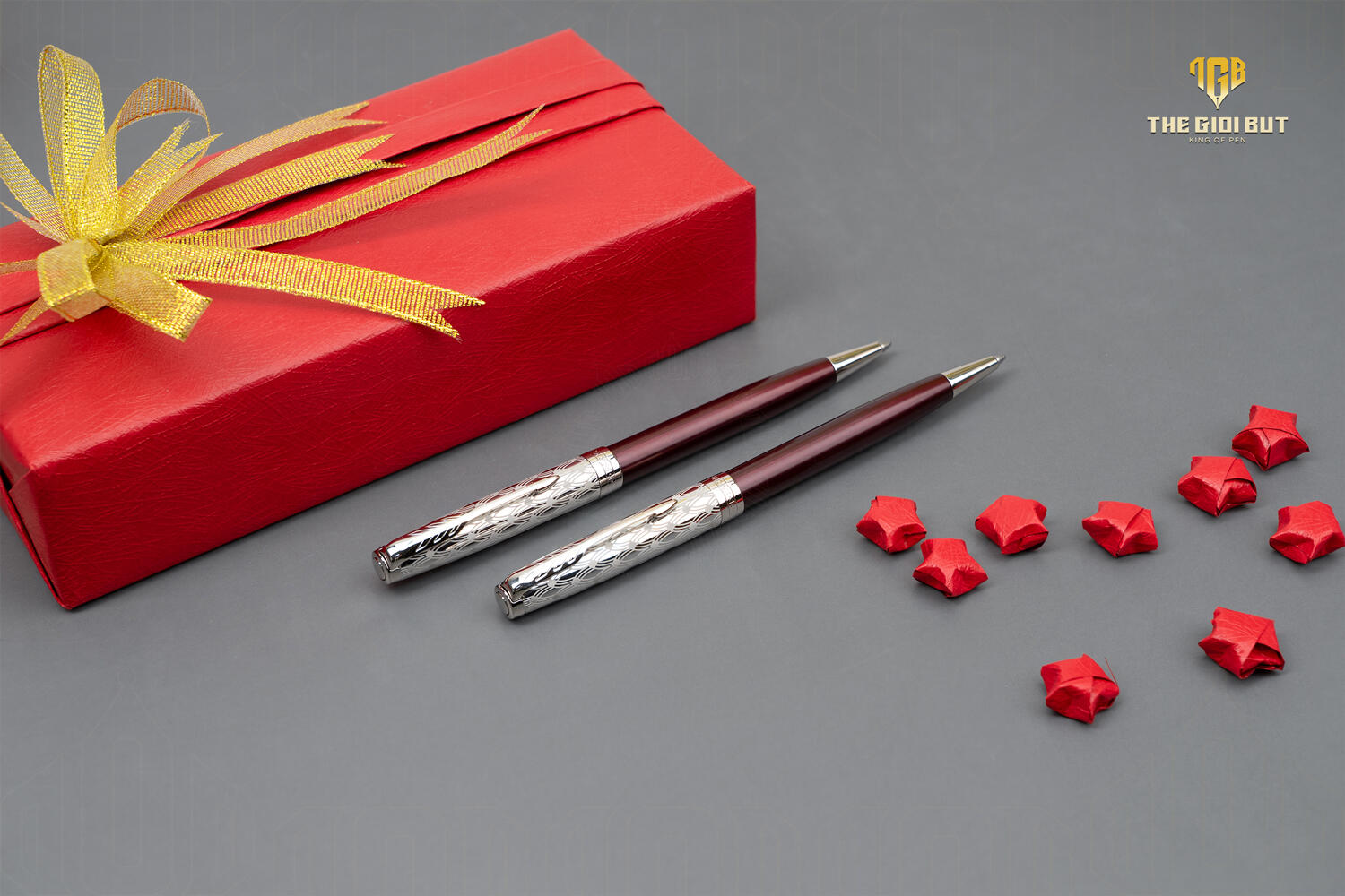 Parker Sonnet Premium Metal & Red Ballpoint Pen 2119783 802