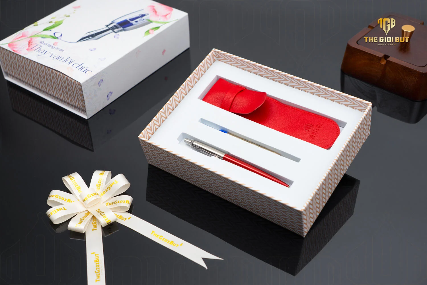 Bo Qua Tang Nha Giao 2025 602