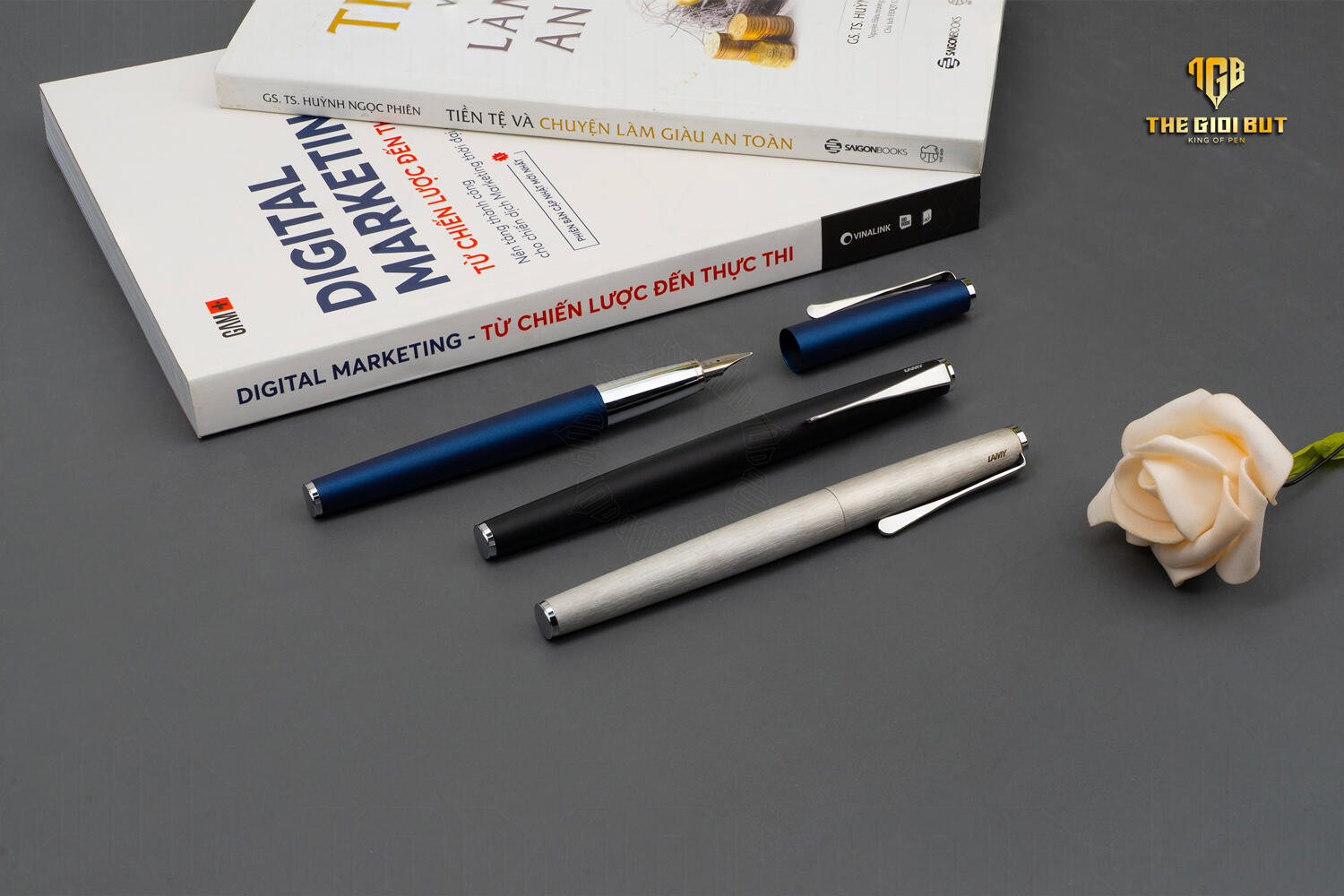 Lamy Studio Family 804