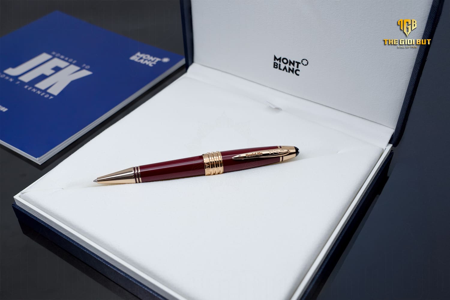 Montblanc Great Character John F Kennedy Burgundy Special Edition Ballpoint Pen Mb118083 802