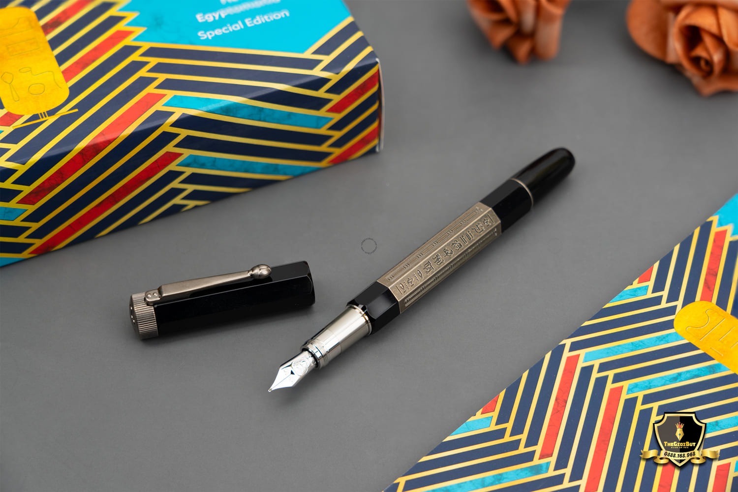 Montblanc Heritage Egyptomania Special Edition Doué Fountain Pen Mb125484 802