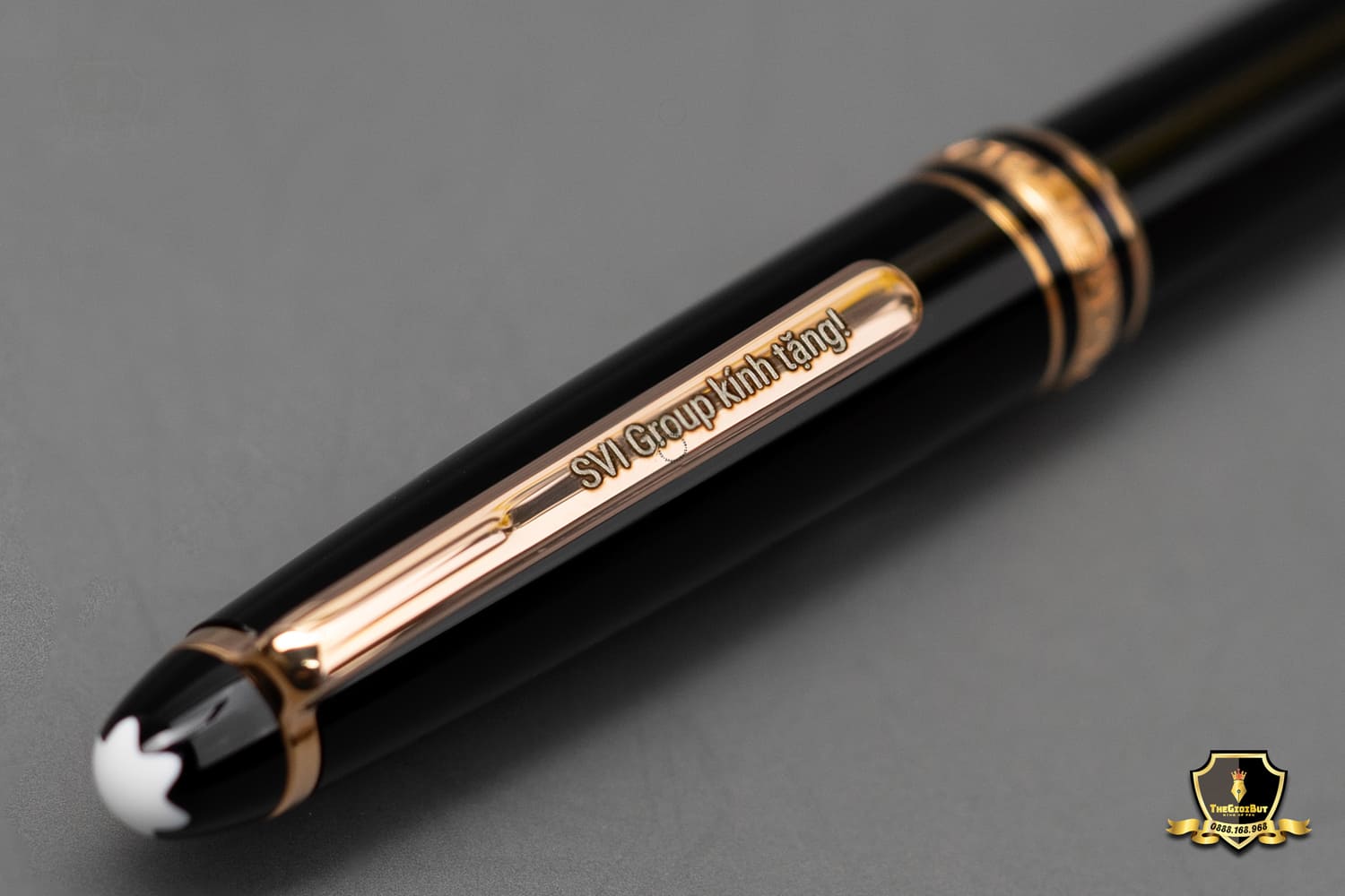 Montblanc Meisterstuck Classic Red Gold Rollerball And Pocket Holder Set 114121 802