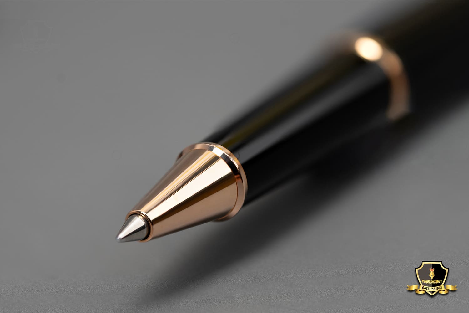 Montblanc Meisterstuck Classic Red Gold Rollerball And Pocket Holder Set 114121 806