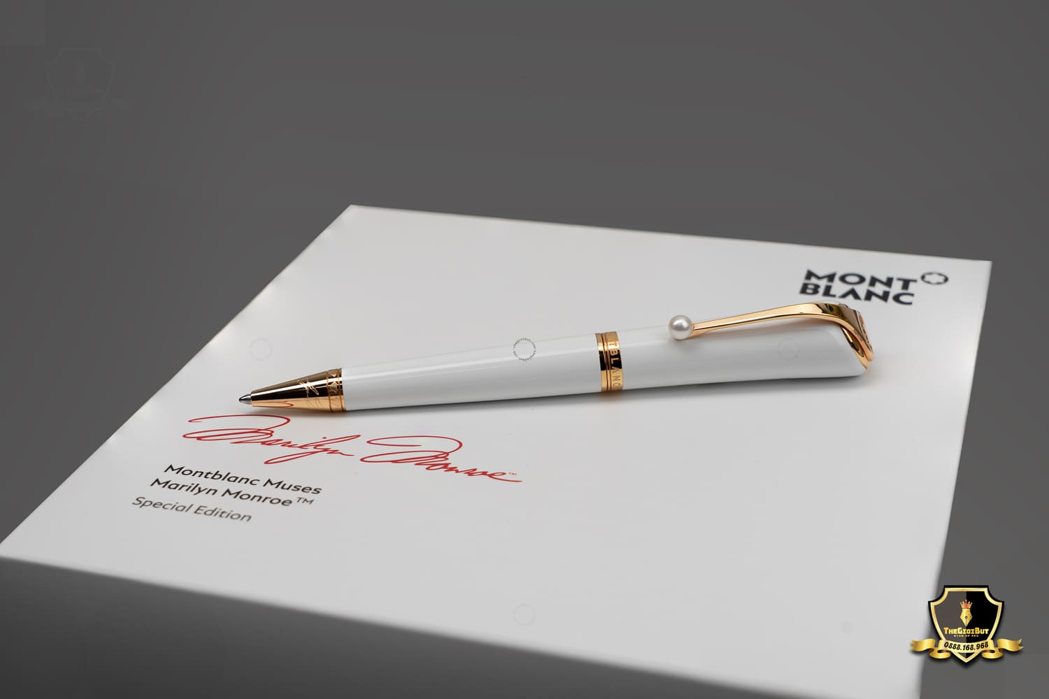 Montblanc Muses Marilyn Monroe Pearl Ballpoint Pen Mb117886 802