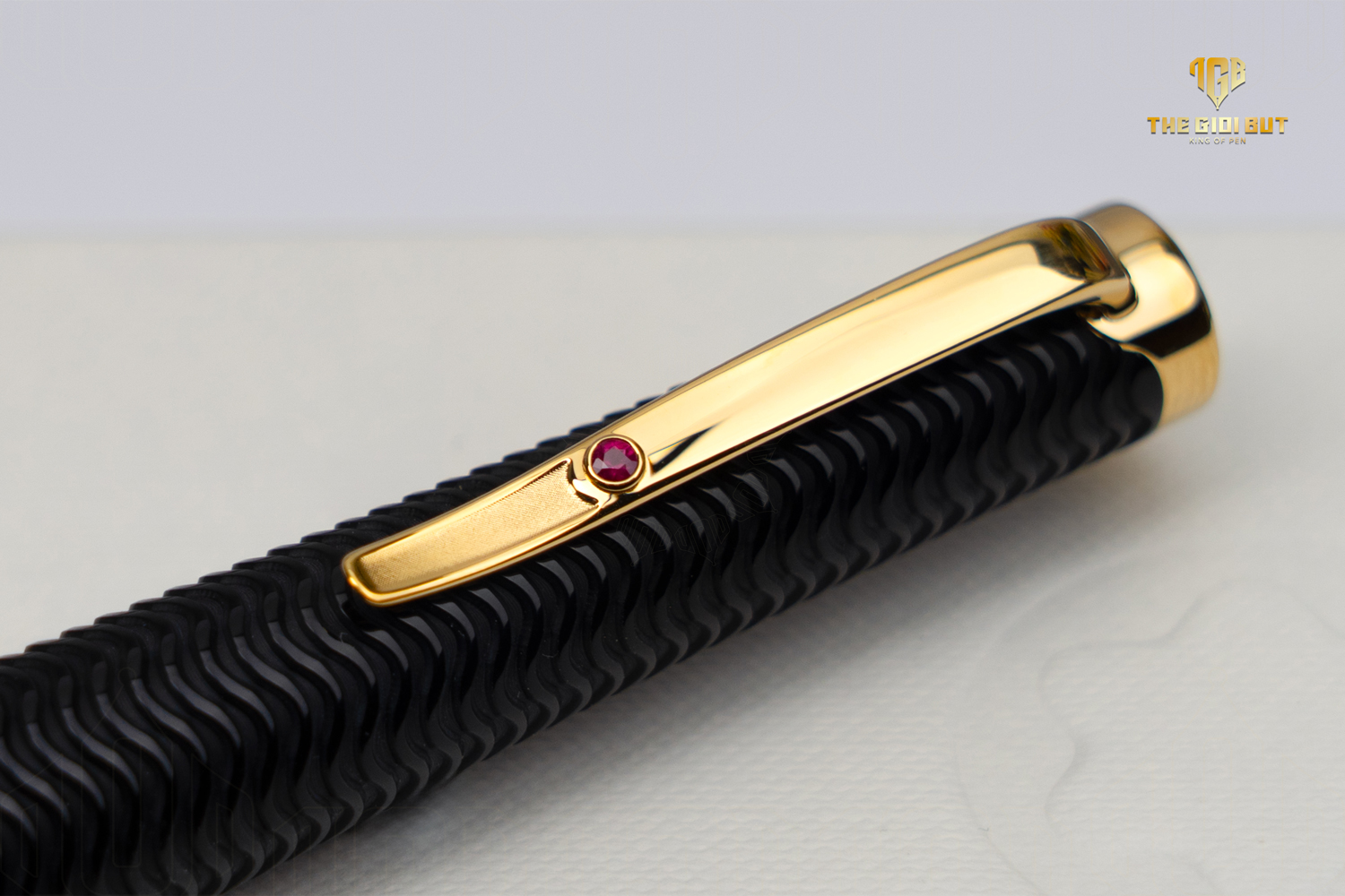 Montblanc Writers Edition Virginia Woolf Limited Edition Ballpoint Pen Mb38005 Nap 1