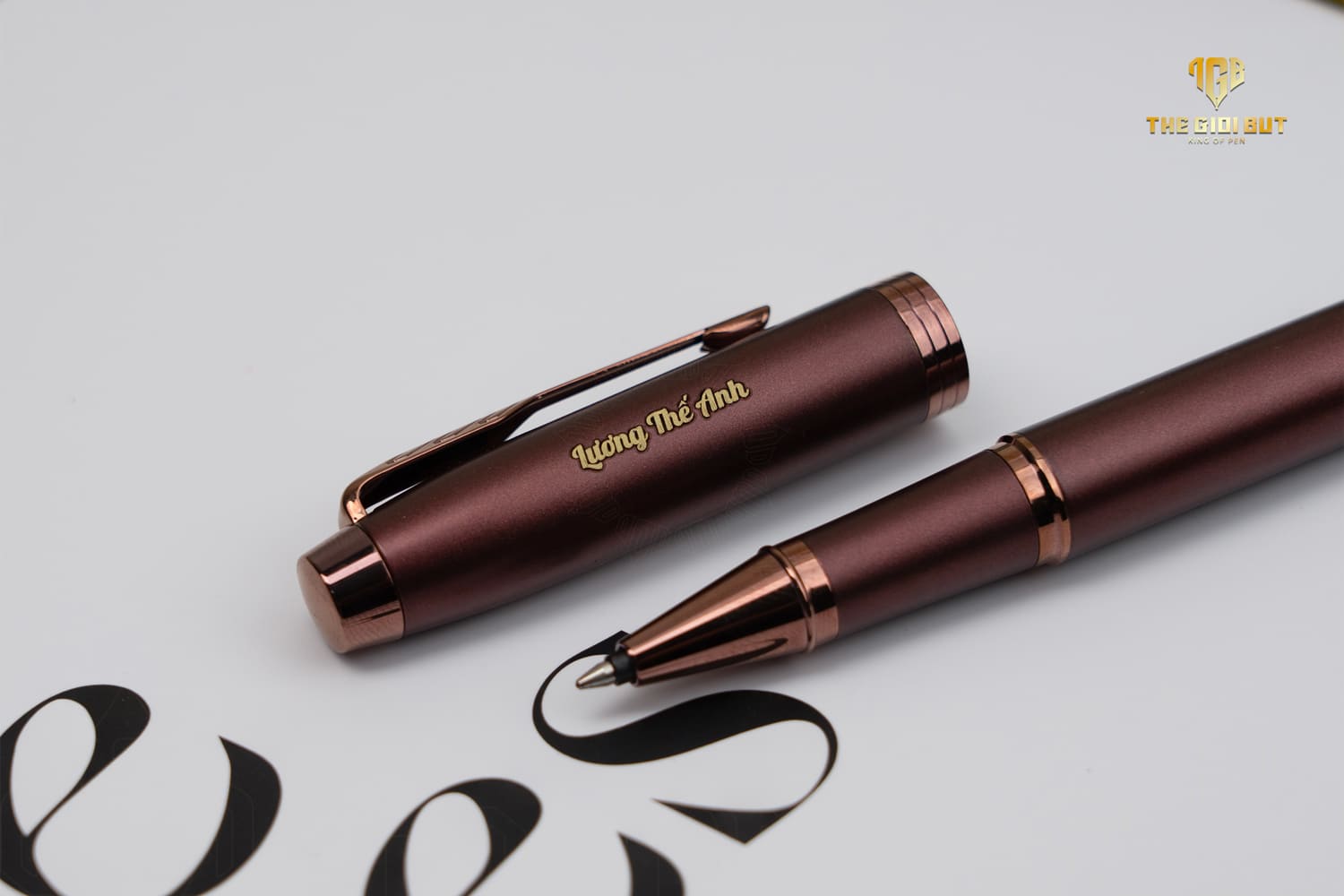 Parker Im Monochrome Burgundy Rollerball Pen 2190513 Khac 3