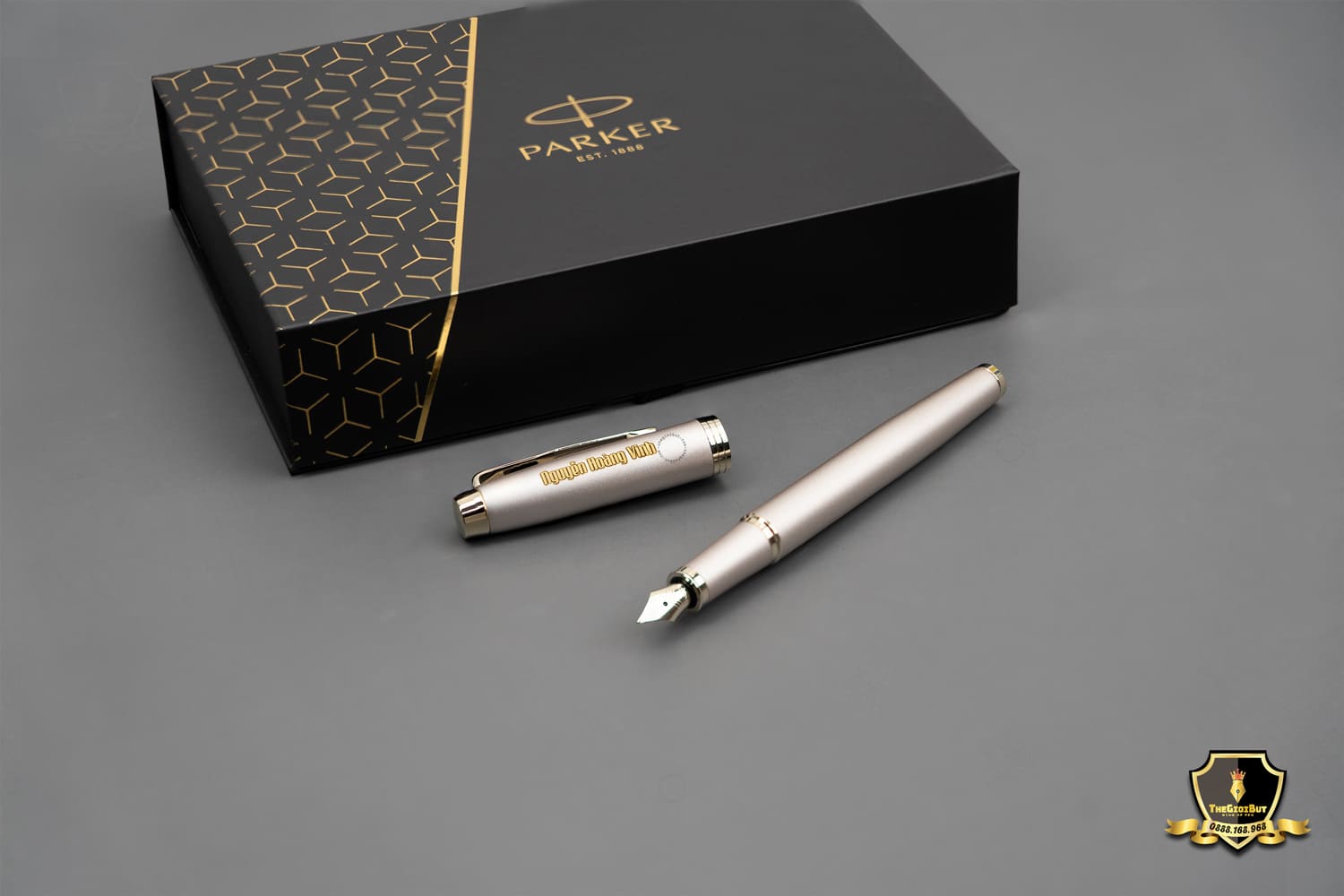 Parker Im Monochrome Champagne Fountain Pen 2172953 801