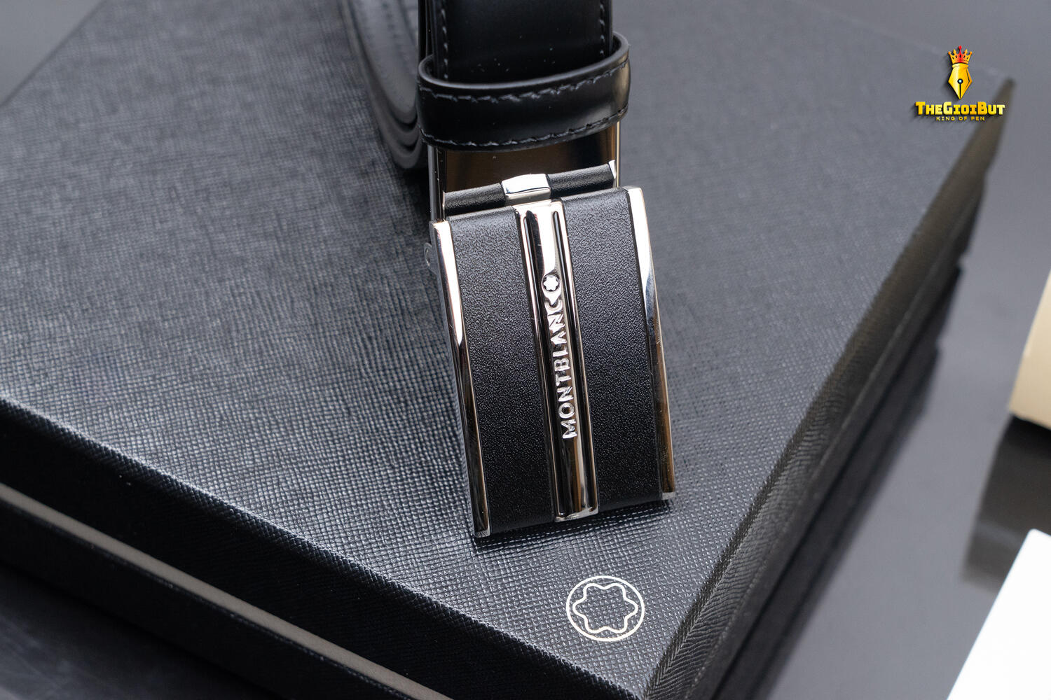 Montblanc Plate 30 Mm Belt With Sliding Mechanism In Leather Mb118421 801