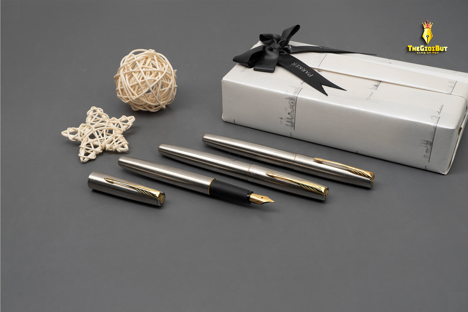 Parker Frontier Stainless Steel Fountain Pen 801