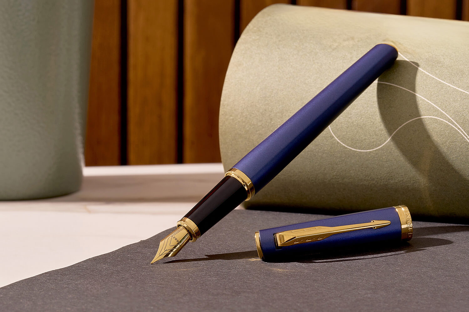 Parker Meridian Blue Lacquer Gt Fountain Pen 2231408 12